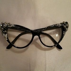 Peace and passions Eyewear