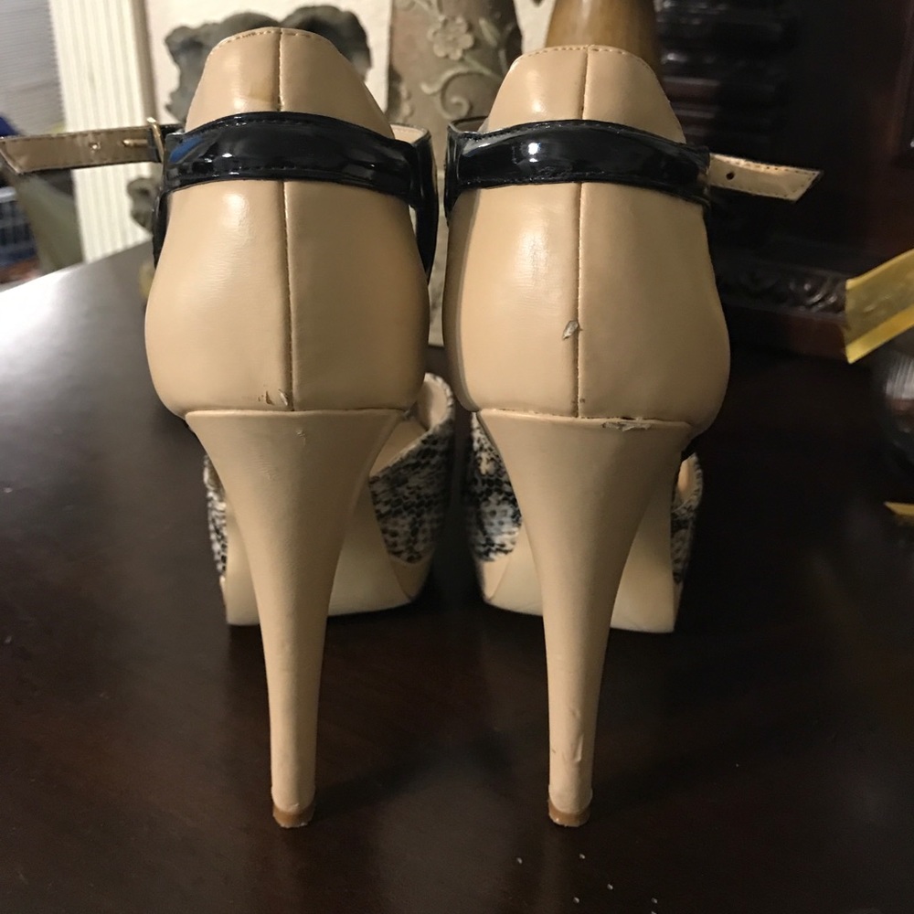 XXSOLDXX Steve Madden shoes - Picture 2 of 2