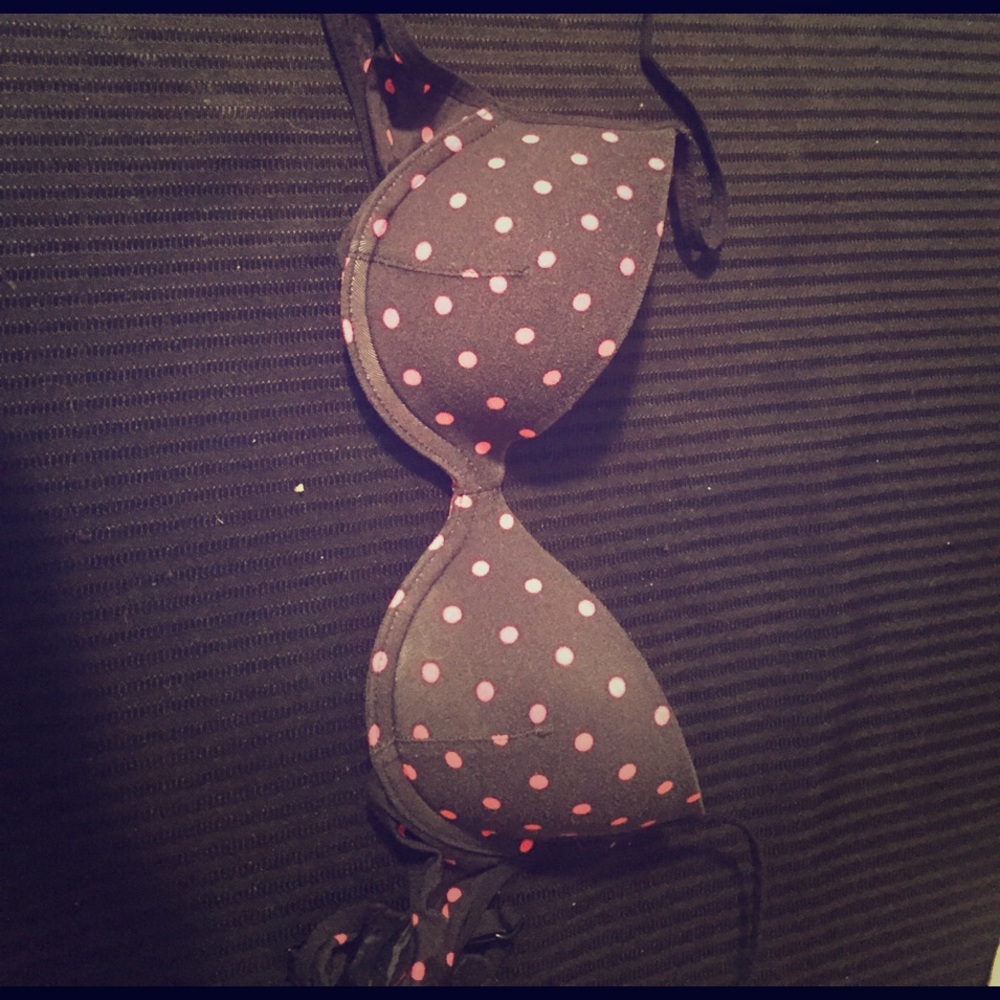 Poke dot bra