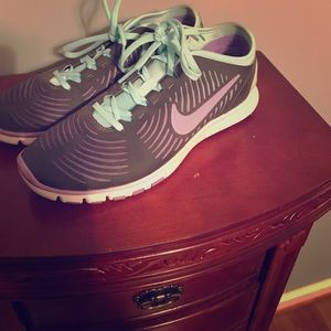 Nike free