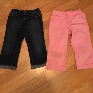 Old Navy-pair of Capri's