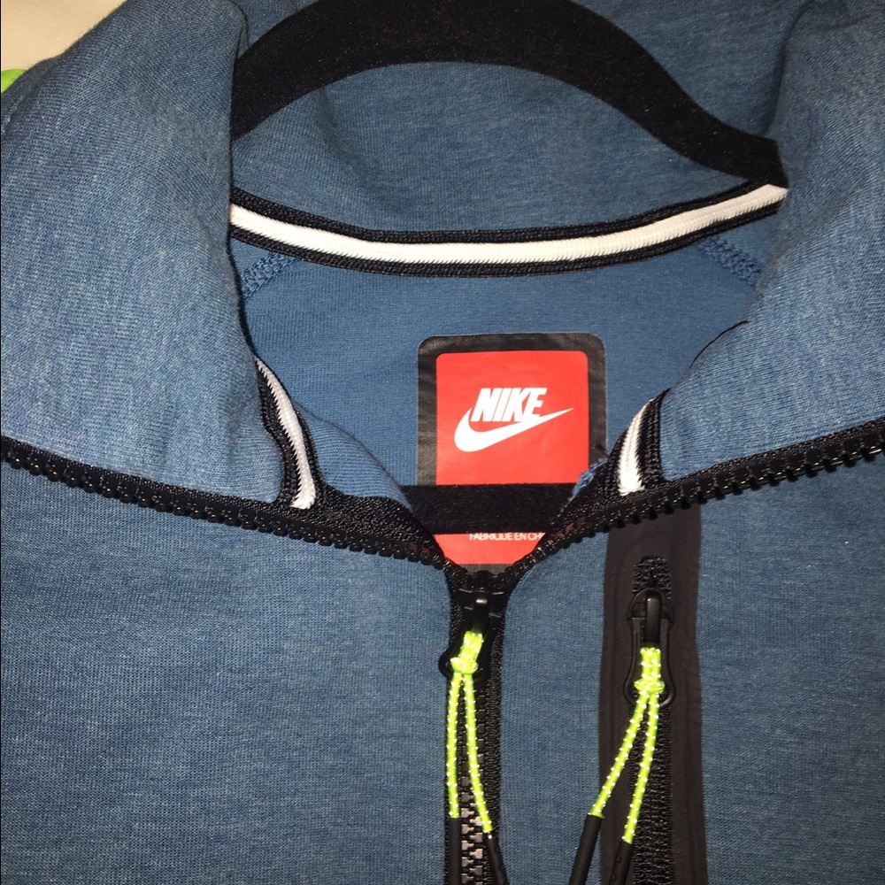 Nike jacket - Picture 2 of 6