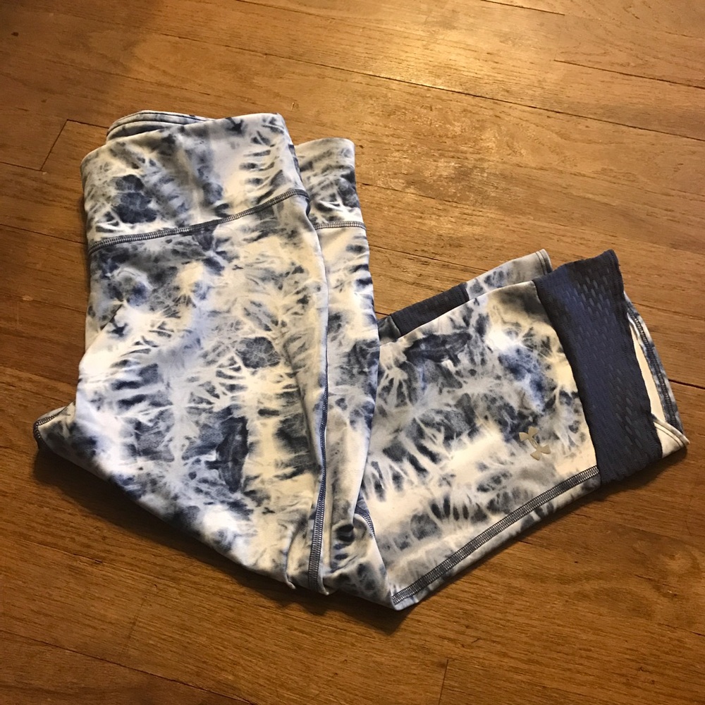 Under Armour crops