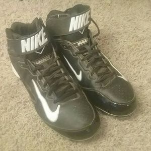 Nike metal baseball cleates