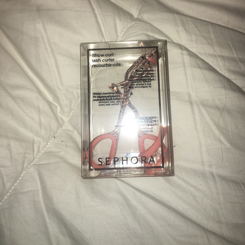 Eyelash curler! Leopard and pink print!