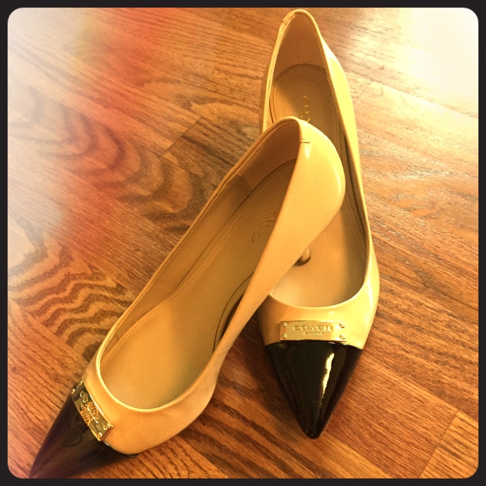 Coach Bowery pointed toe pumps