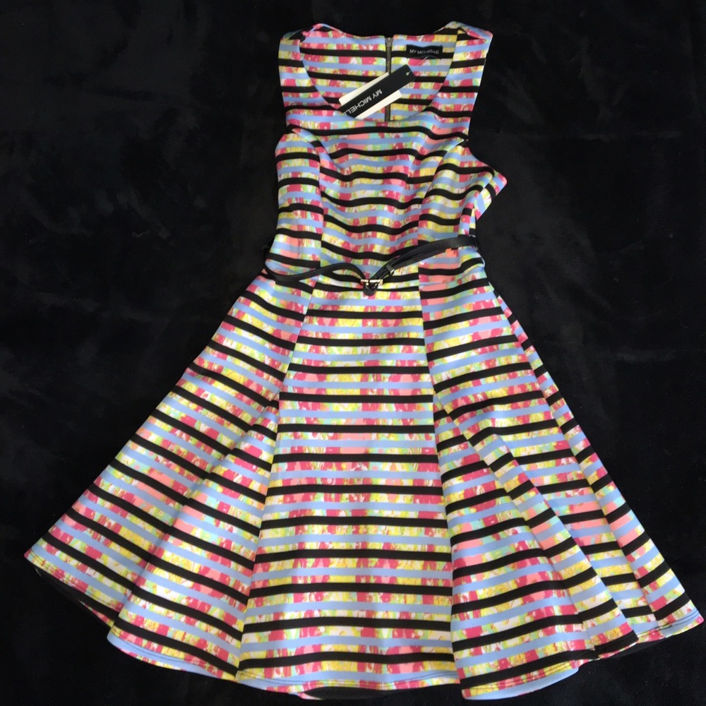 Colorful dress with black belt
