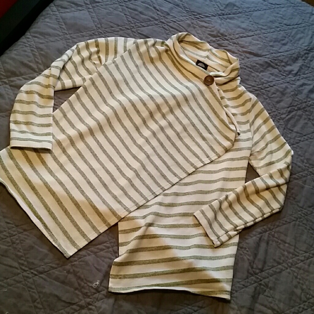 Cream and olive striped top size medium