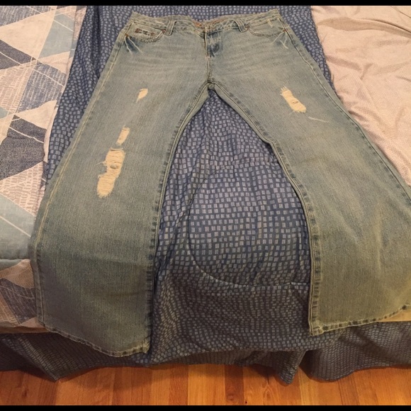 NWOT wet seal ripped jeans - Picture 1 of 6