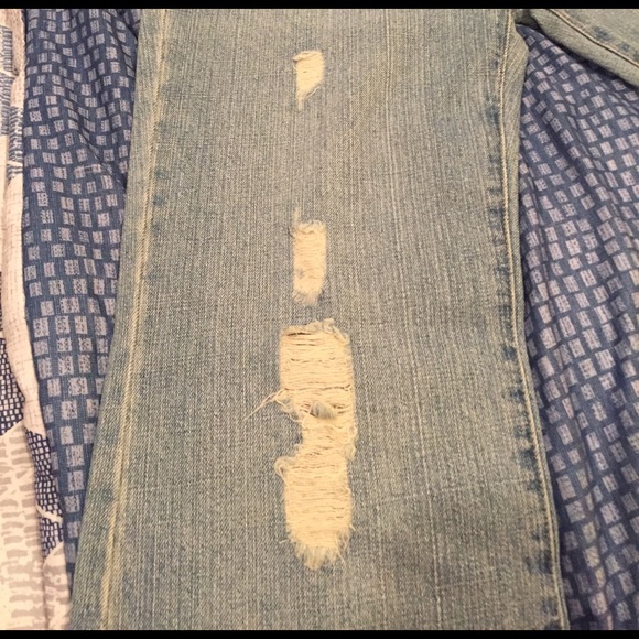 NWOT wet seal ripped jeans - Picture 2 of 6