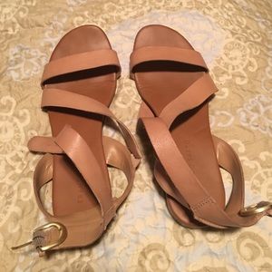 tan sandals size 8