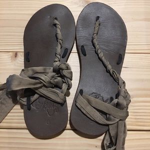 Sseko Sandals sz 6