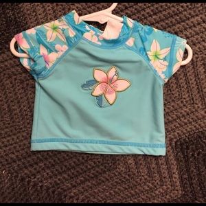 Girls rashguard