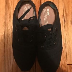 Toms worn once