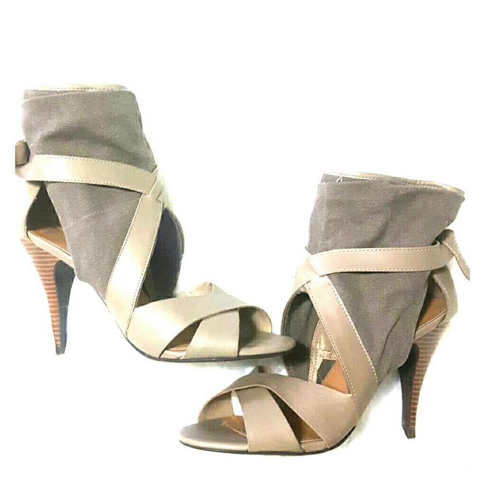 Peep toe heels