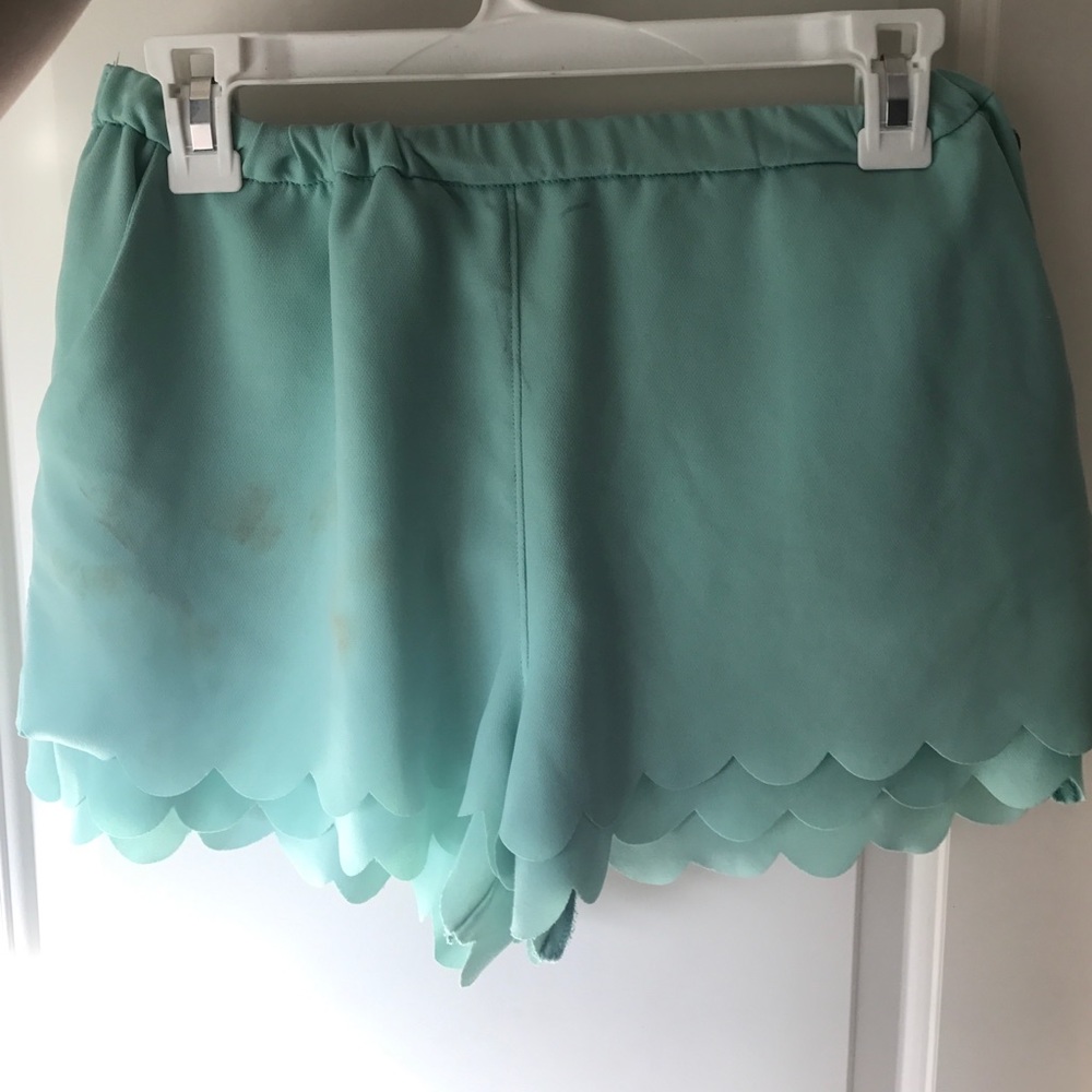 Kendall & Kylie mint shorts