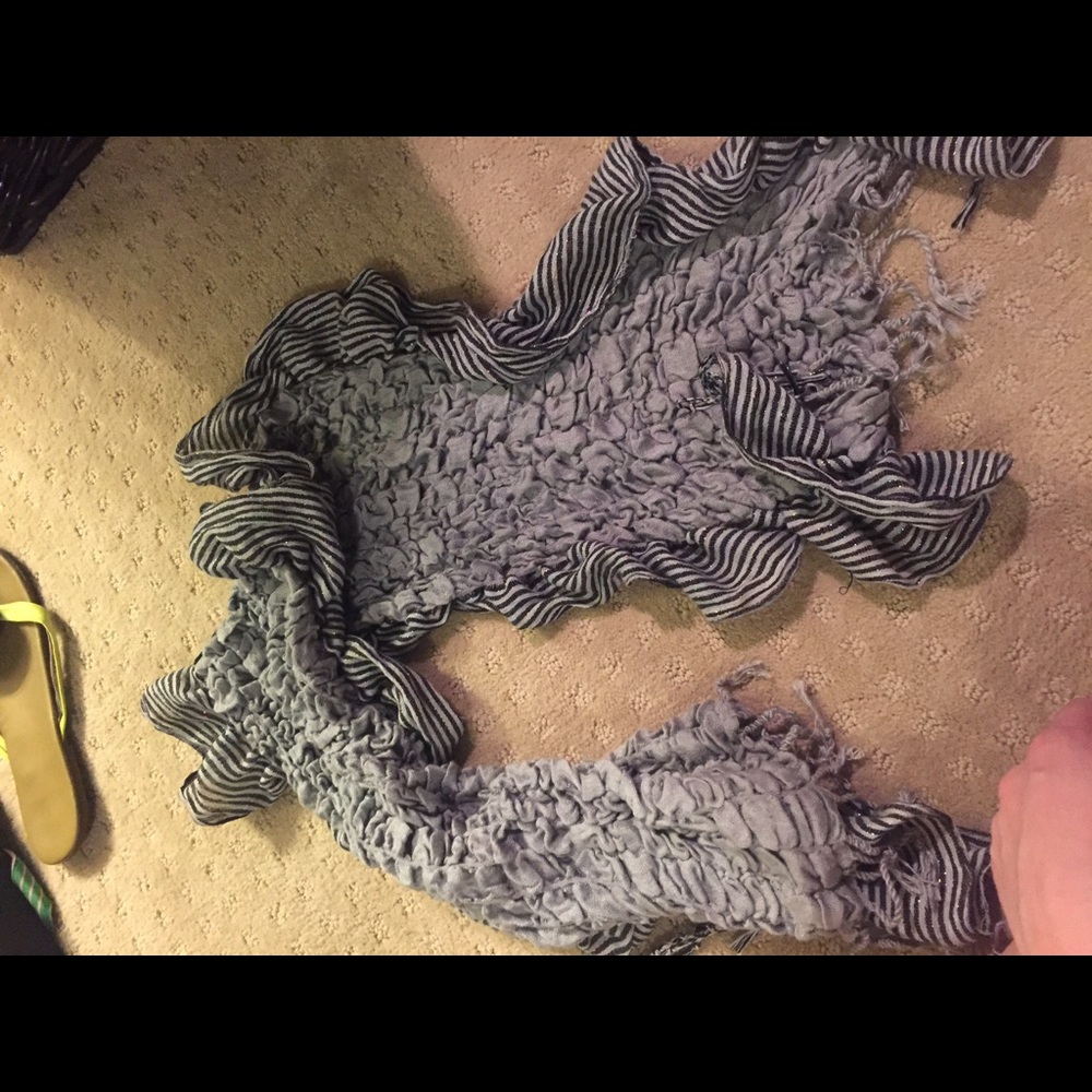 Light weight scarf