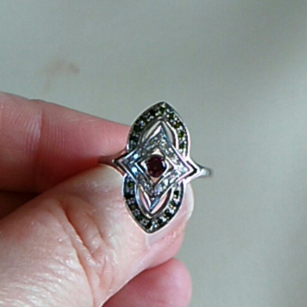 14kwg Ring with Purple, Green, White Diamonds - Picture 5 of 8