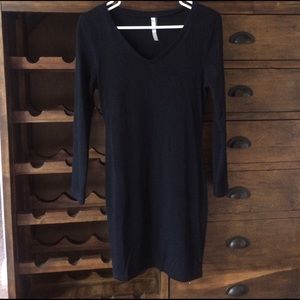 Black long sleeve v neck dress
