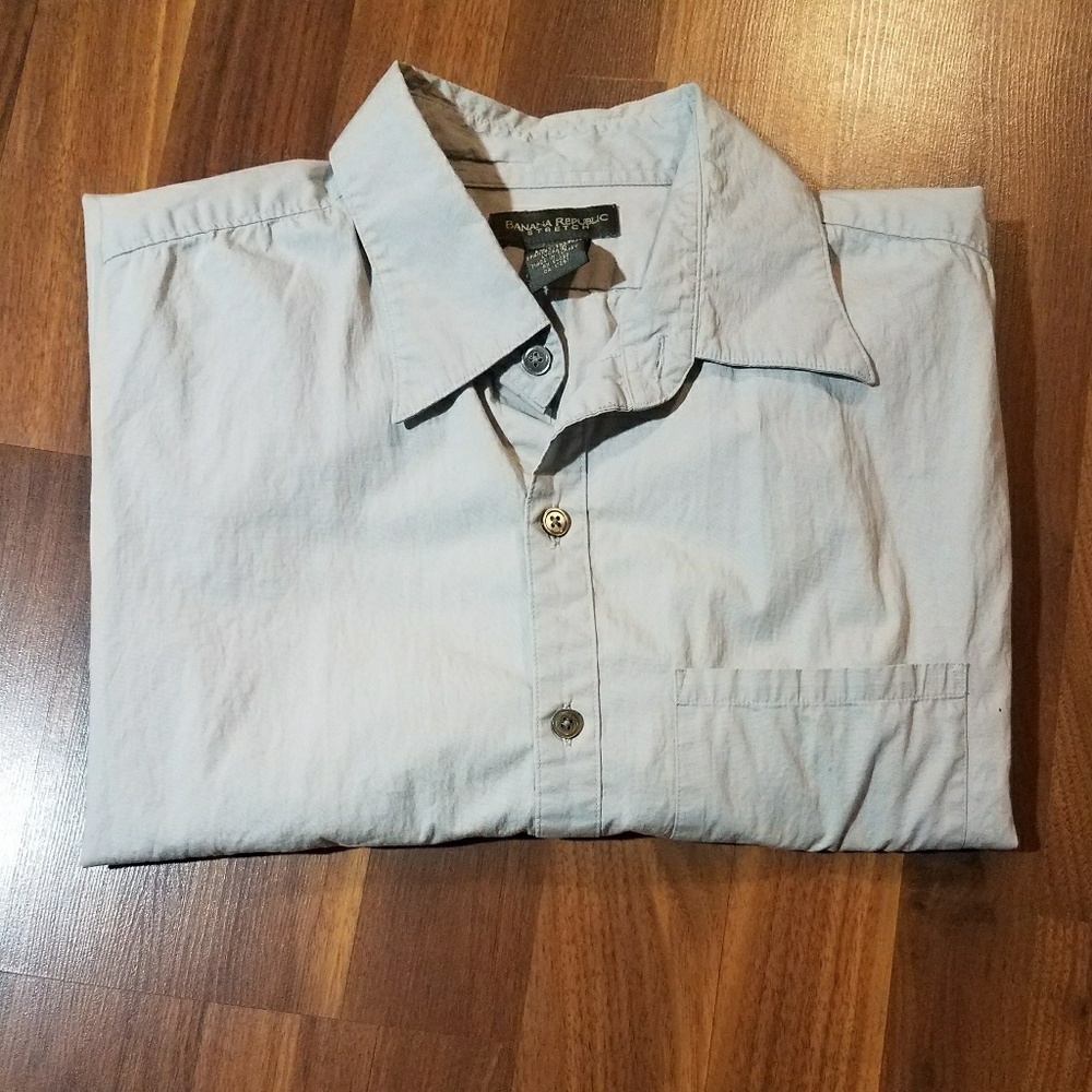 Banana Republic Short Sleeve Stretch Button Down