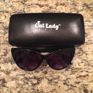 Glamorous cat eye sunglasses