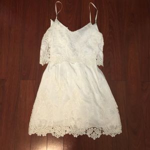 White dolce vita dress