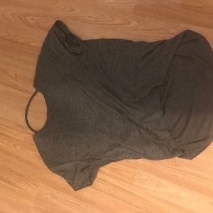 Grey t shirt low high with open back