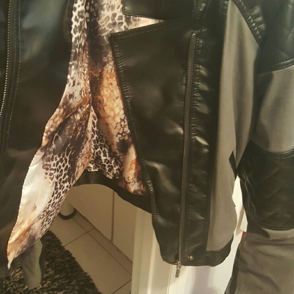 Jacket - Picture 3 of 3