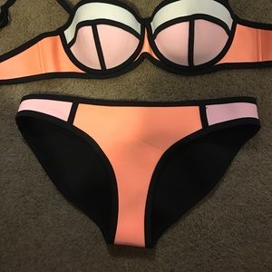 Triangl Bikini