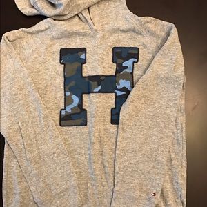Boys Tommy Hilfiger long sleeve T-shirt size 12