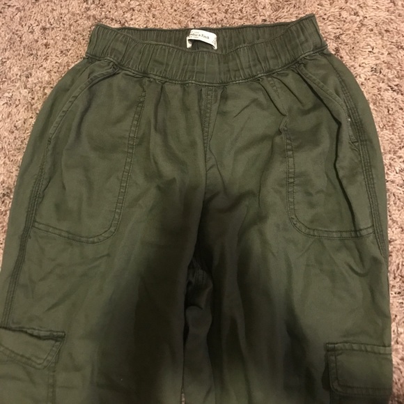 Abercrombie joggers - Picture 2 of 3