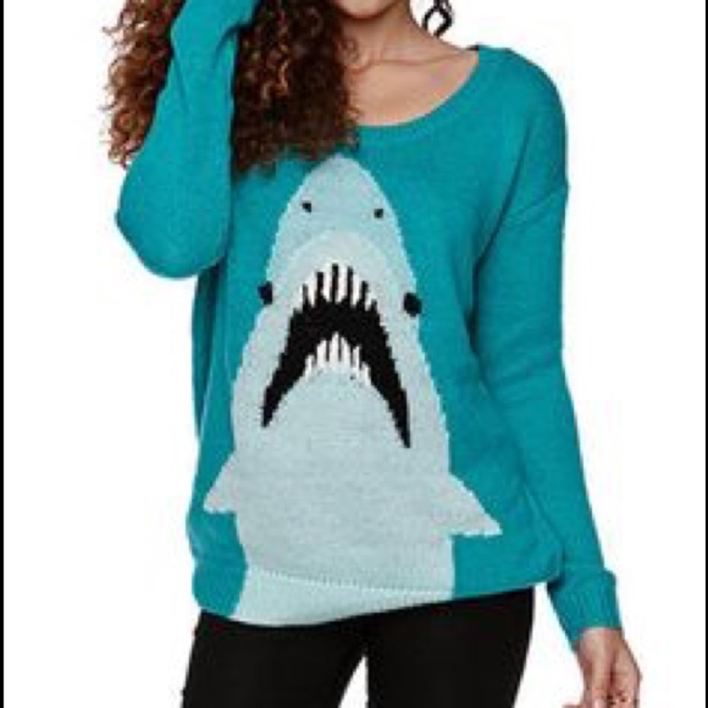 LA Hearts shark sweater