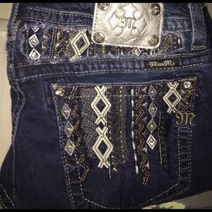 Miss Me jeans. flare, and mid rise fit.