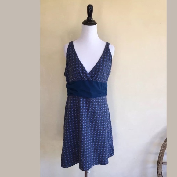 SOLD—PATAGONIA Organic Cotton Navy Blue Dress L - Picture 2 of 4