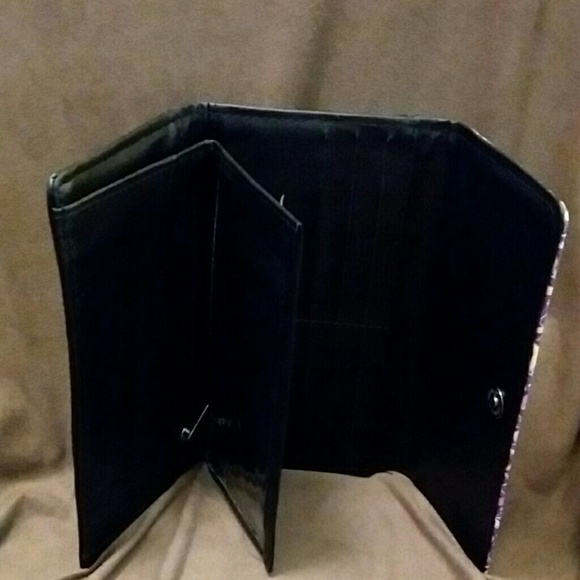 SOLD***Betty boop checkbook/ wallet - Picture 5 of 6