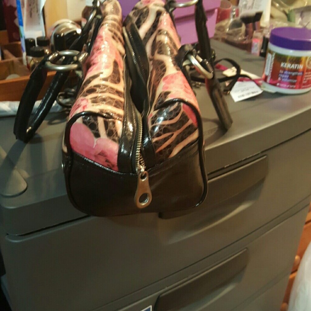 Bag - Picture 2 of 3