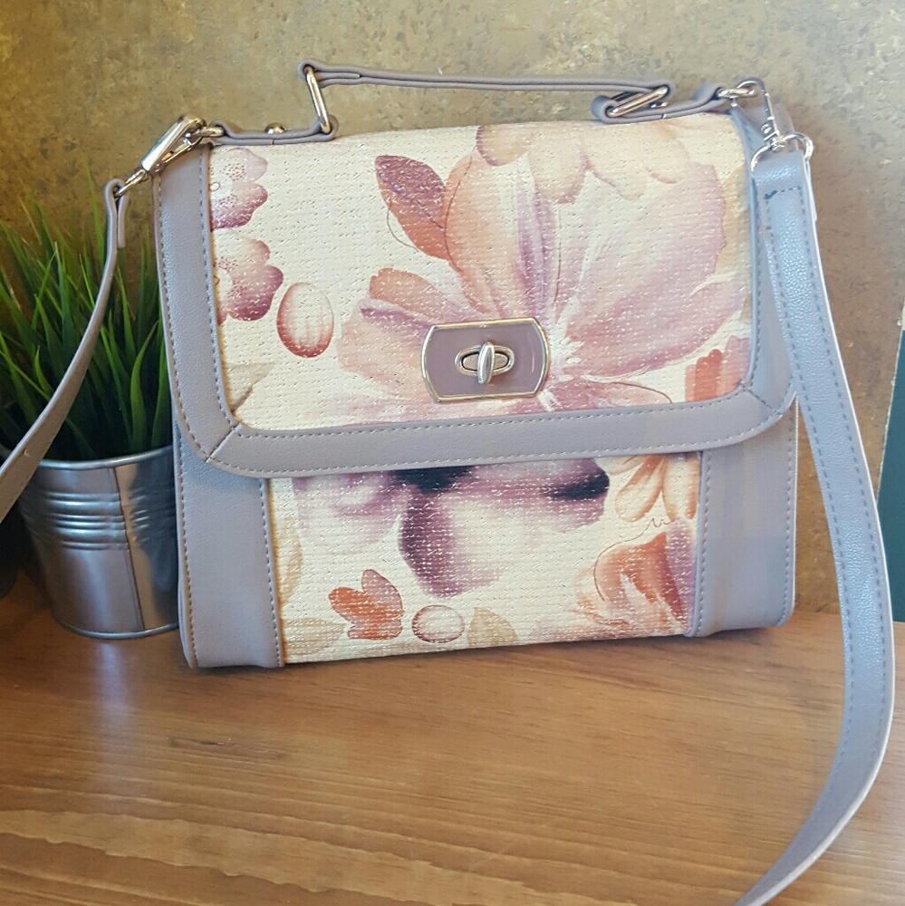 Turn lock style Floral print Cross Body