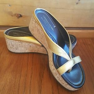 Donald J. Pliner Gold metallic flatform sandals