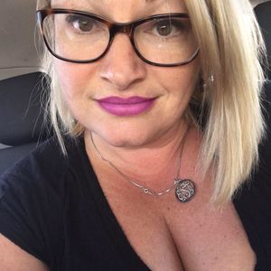 Meet your Posher, Elyse