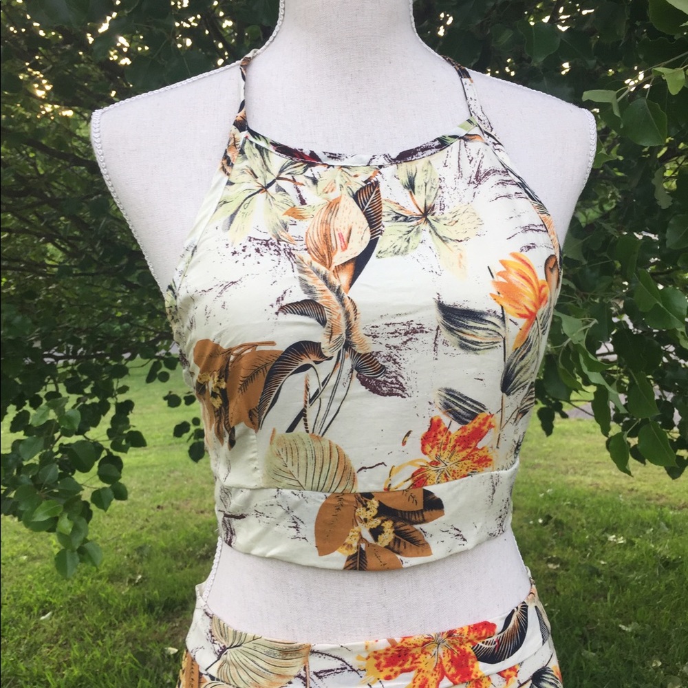 NEW 2 Piece Crop Top With Skirt - Picture 6 of 8