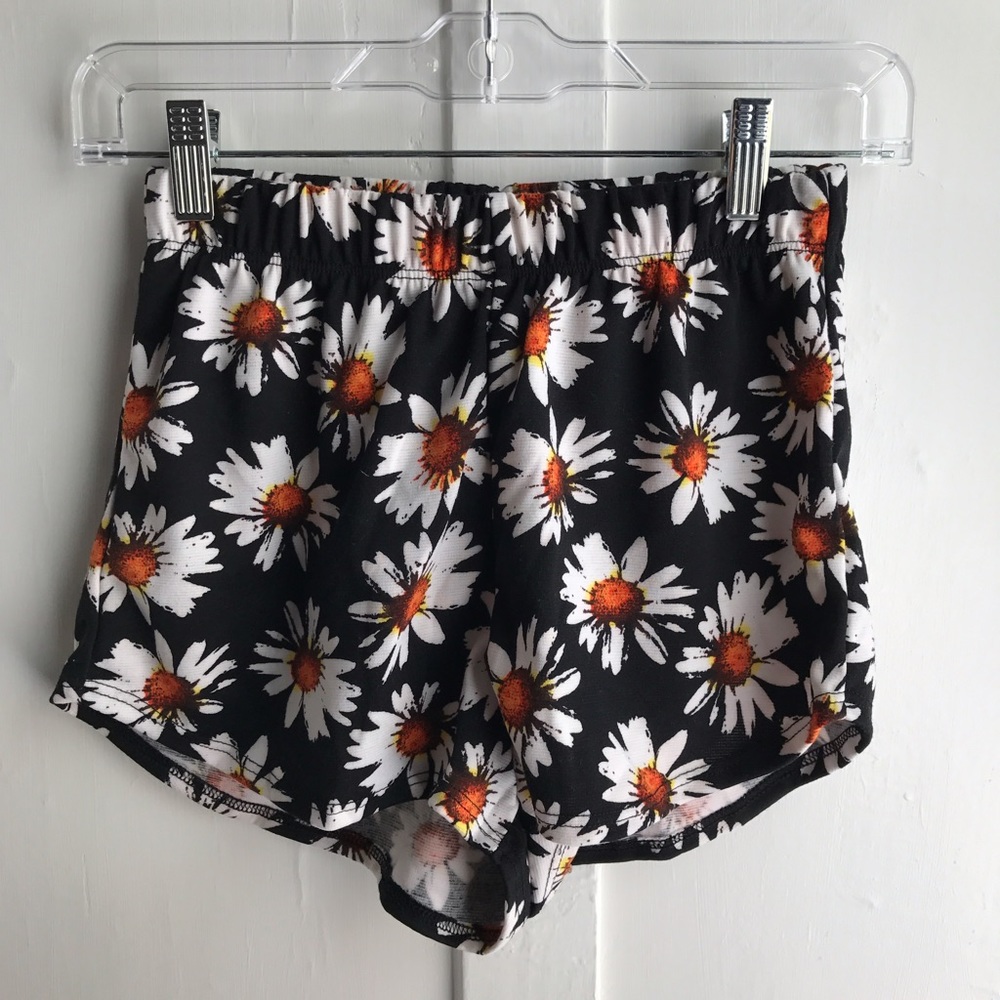Daisy Shorts