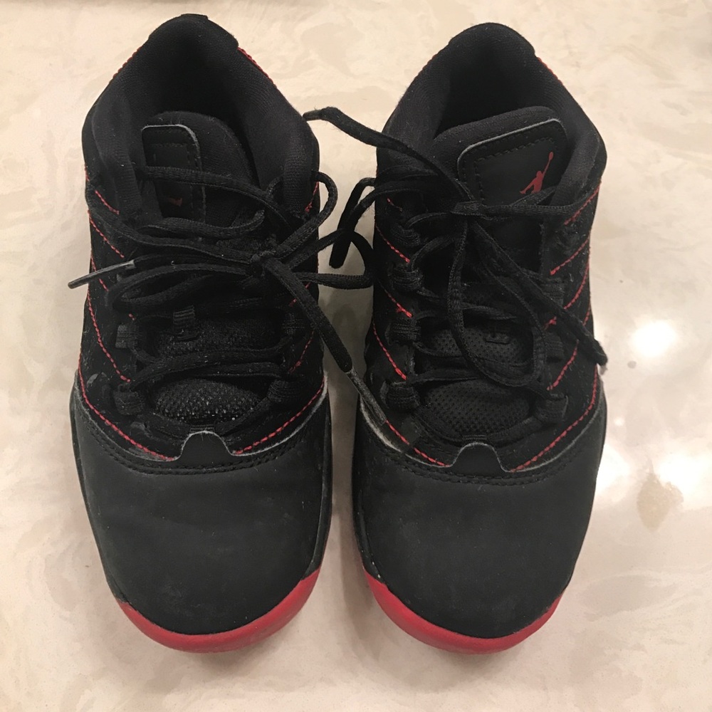 Boys Jordan Shoes - 11C