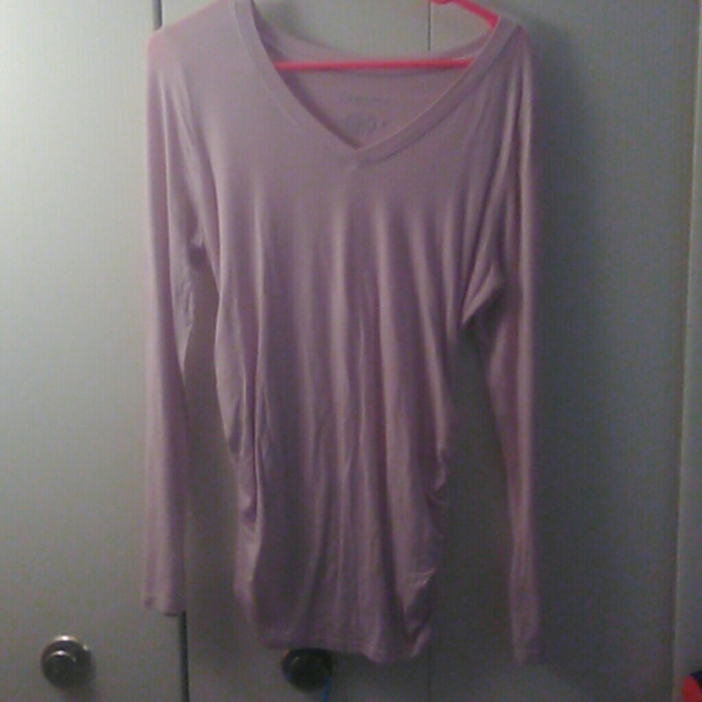 Liz Lange maternity shirt