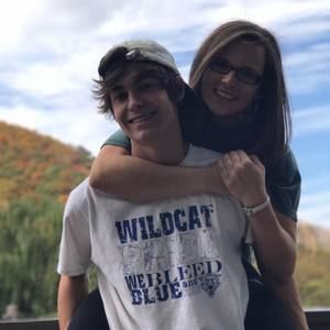 Meet your Posher, Brooke