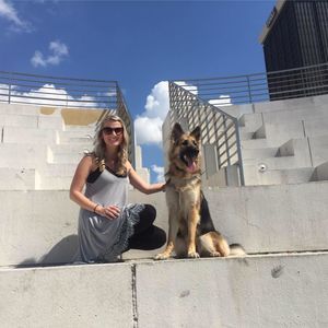 Meet your Posher, Casey