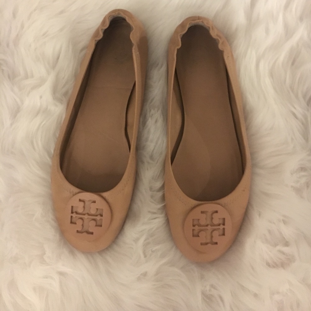 Tan on tan Tory Burch Minnie travel flat