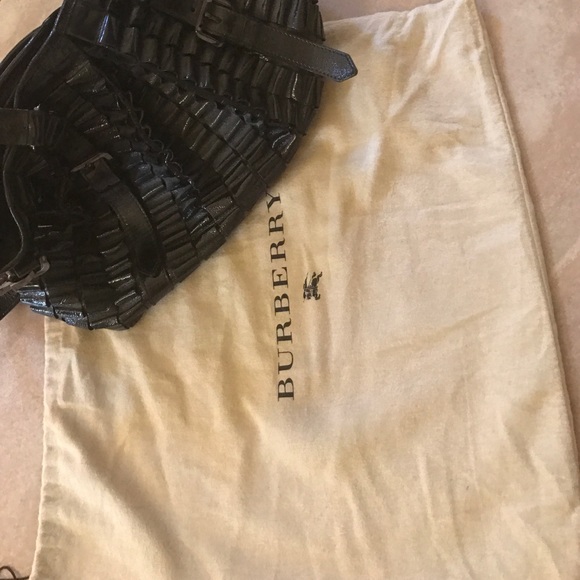 Authentic Burberry Pleated Patent Leather Tote Bag - Picture 8 of 8