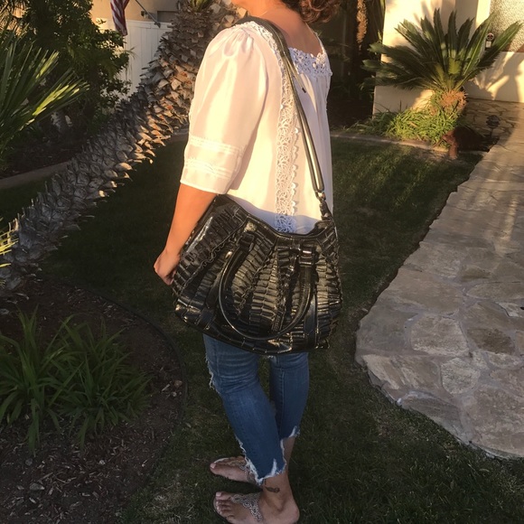 Authentic Burberry Pleated Patent Leather Tote Bag - Picture 2 of 8