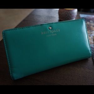 Kate Spade Nee York Stacy Street Leather Wallet