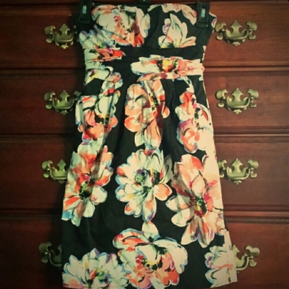 Forever 21 Dresses & Skirts - 🔥 Forever 21 strapless dress